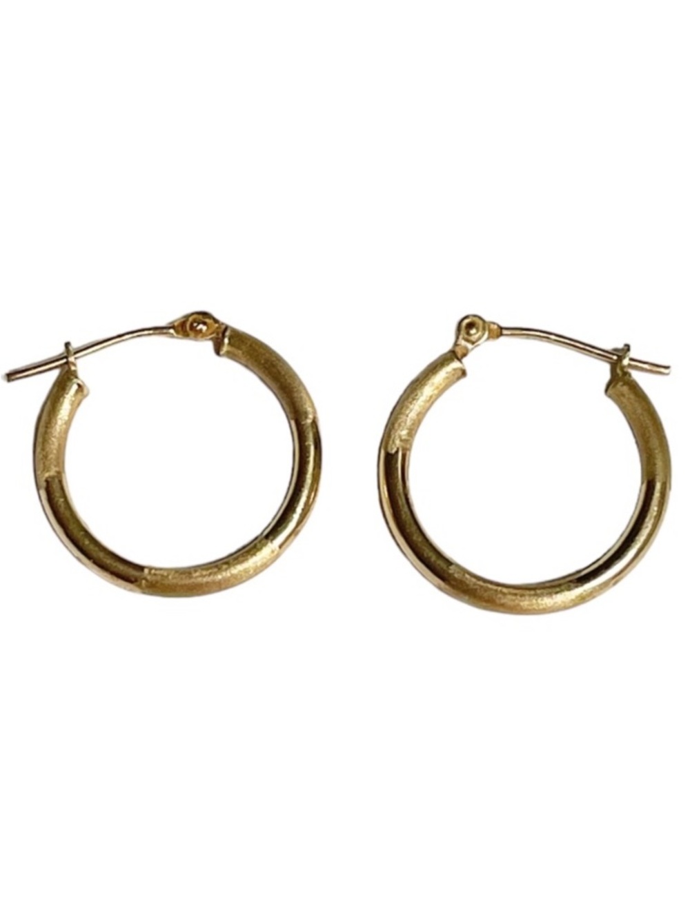 Vintage 14k 585 classic shiny matte banded 3/4” hoop earrings 1 gram